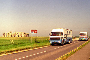 Hotelbus na cestě po Anglii, 1993 / Cestovní kancelář Pangeo tours | Cestovní kancelář PangeoTours