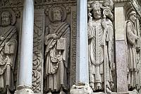 Arles - reliéfy na vstupním portálu katedrály St.Trophime