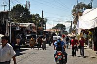 Rušná guatemalská ulice