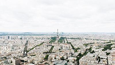 Krásný výhled na Eiffelovu věž.