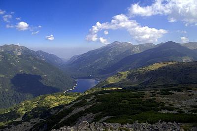 nejvyšší balkánský vrchol Musalu (2925m) s využitím lanovky na Jastrebec.